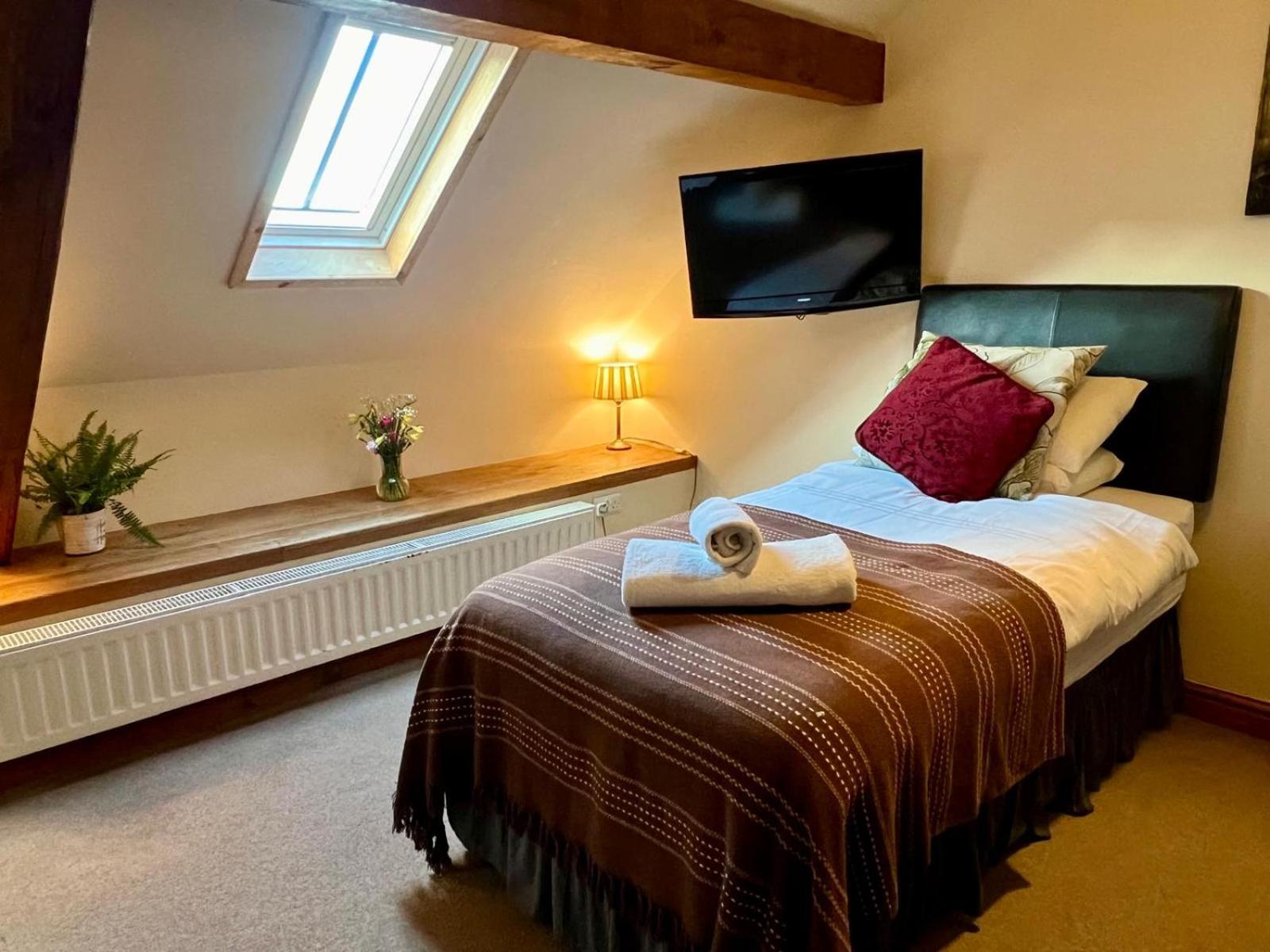 Dolgun Uchaf Historic B&B And Cottages In Snowdonia Dolgellau Bagian luar foto