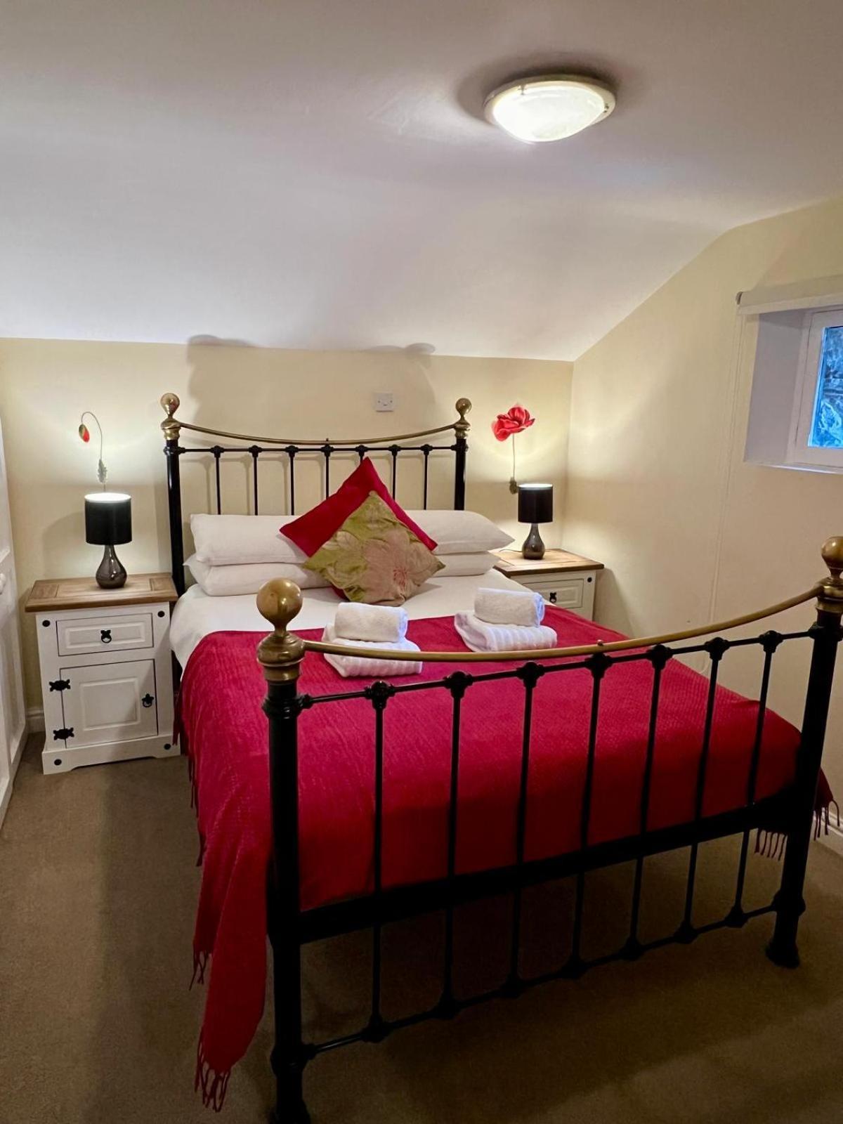 Dolgun Uchaf Historic B&B And Cottages In Snowdonia Dolgellau Bagian luar foto