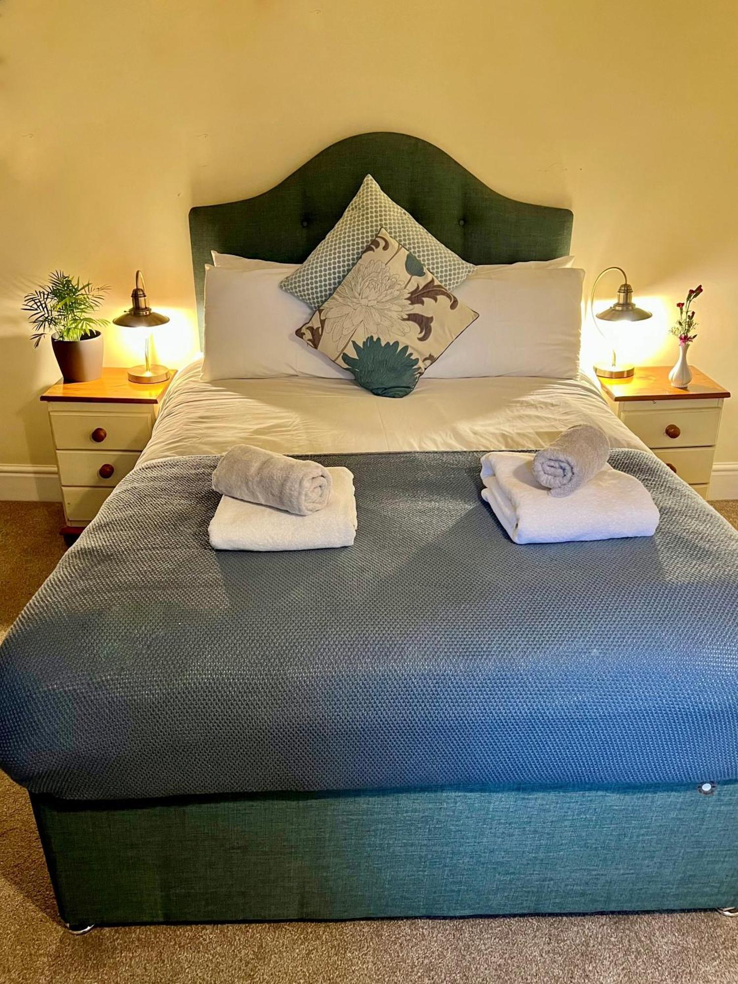 Dolgun Uchaf Historic B&B And Cottages In Snowdonia Dolgellau Bagian luar foto